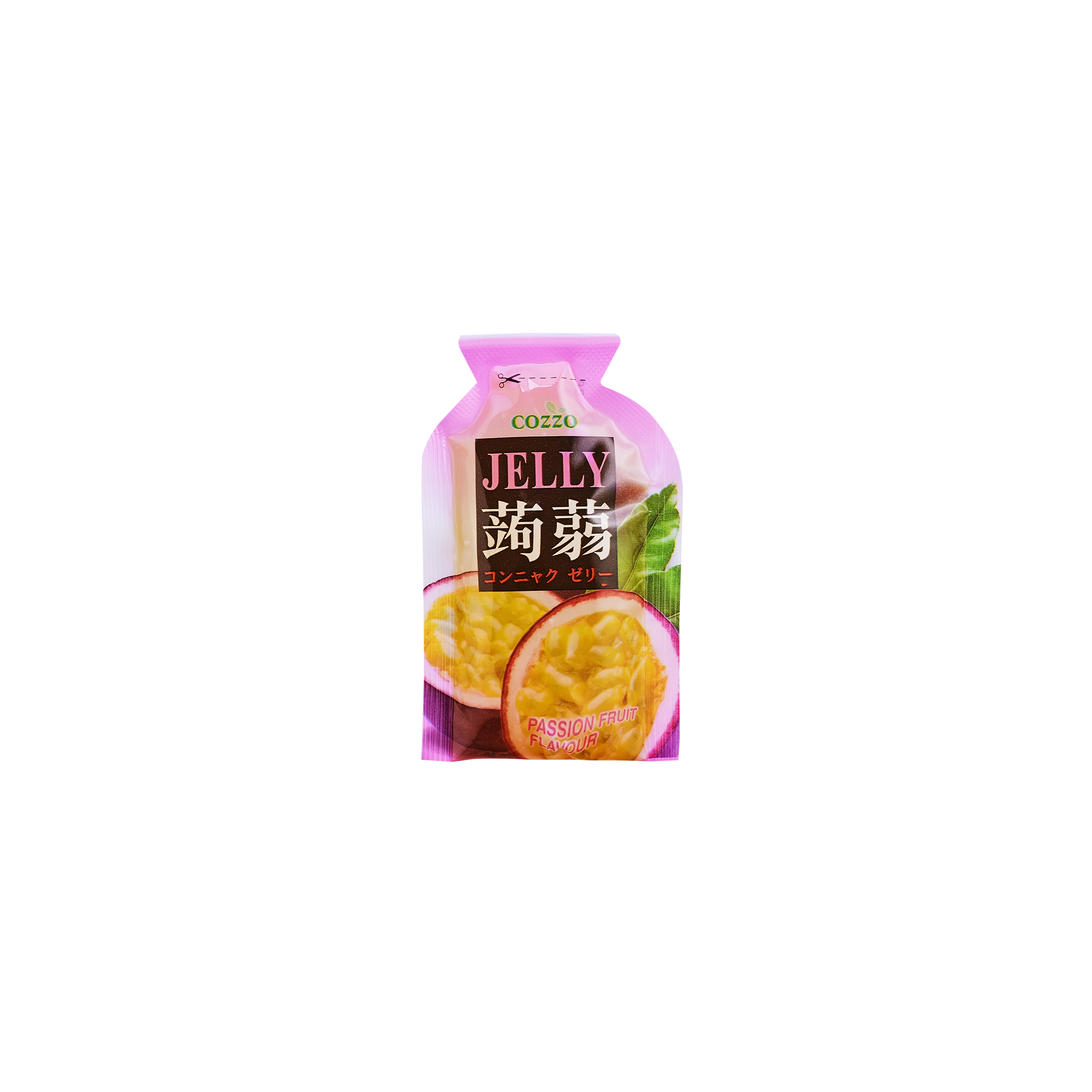 Low sugar candy — Cozzo Jelly passion fruit flavour pouch with a pink-purple top and passion fruit halves on the front, isolated on a transparent background.

حلويات قليلة السكر — كيس جيلي كوزو بنكهة باشن فروت بغطاء علوي وردي-بنفسجي، مع صورة حبات الباشن فروت المقطوعة على الواجهة، معزول على خلفية شفافة.