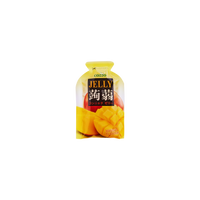 Low sugar candy — Cozzo Jelly mango flavour pouch with a bright yelliw top and mango fruit image on the front, isolated on a transparent background.

حلويات قليلة السكر — كيس جيلي كوزو بنكهة منجا بغطاء علوي أزرق، مع صورة فاكهة منجا على الواجهة، معزول على خلفية شفافة.
